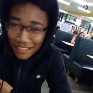 Meet your Posher, Alex